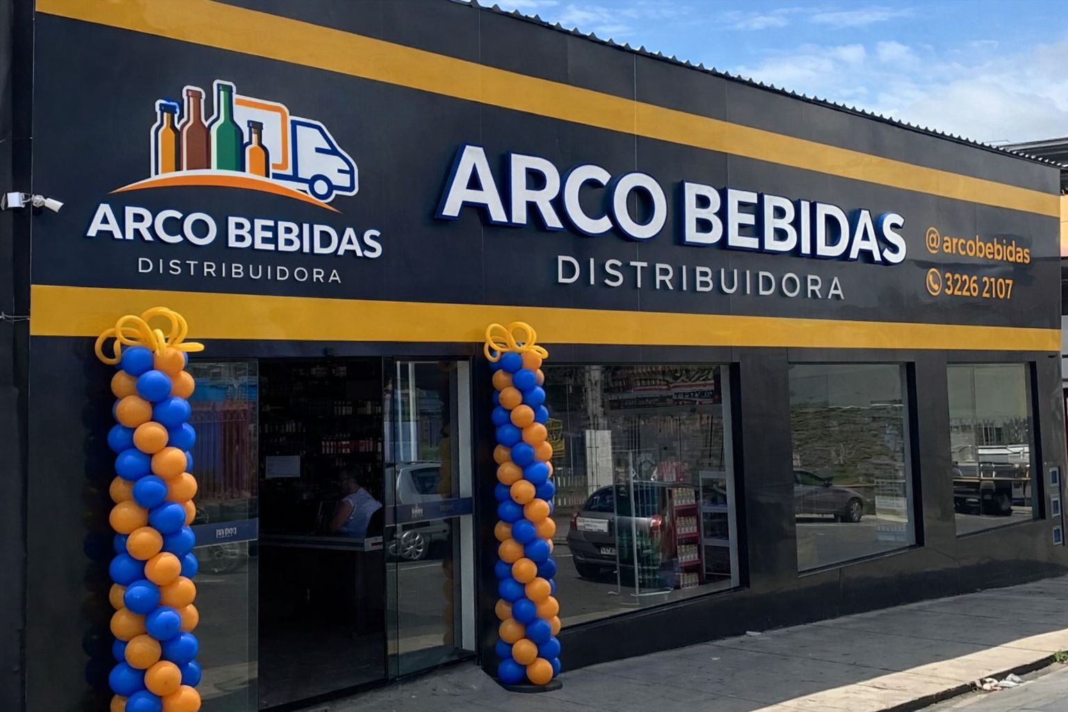 Fachada CompadreFood Distribuidora